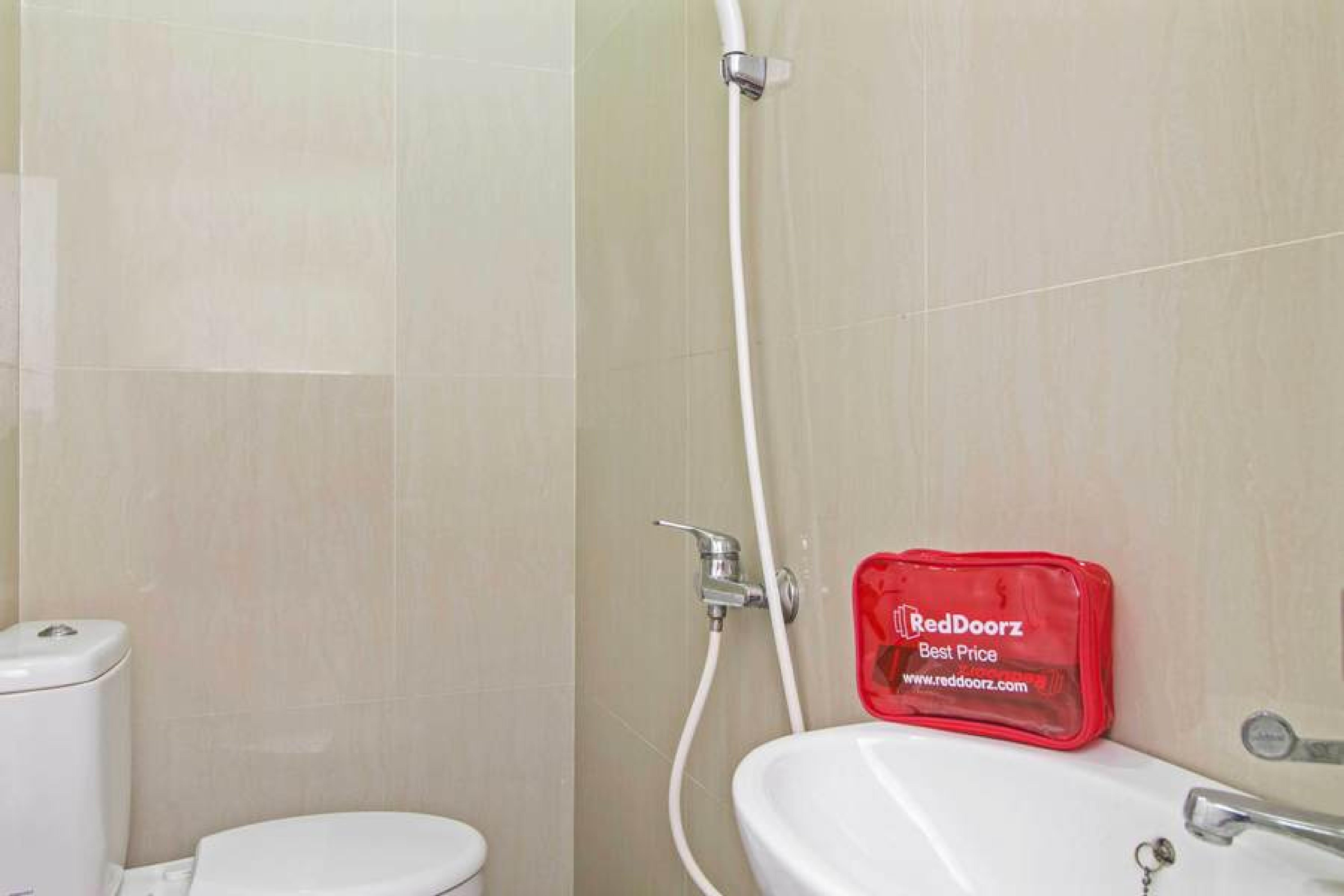 RedDoorz @ Mangga Besar 2 Hotel Jakarta Bagian luar foto